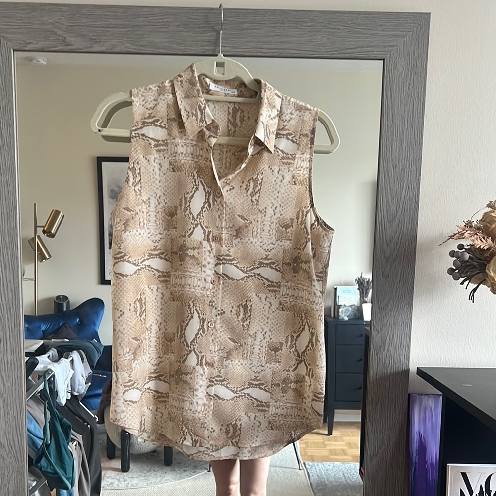 Equipment XS silk Snake Print Sleeveless Blouse